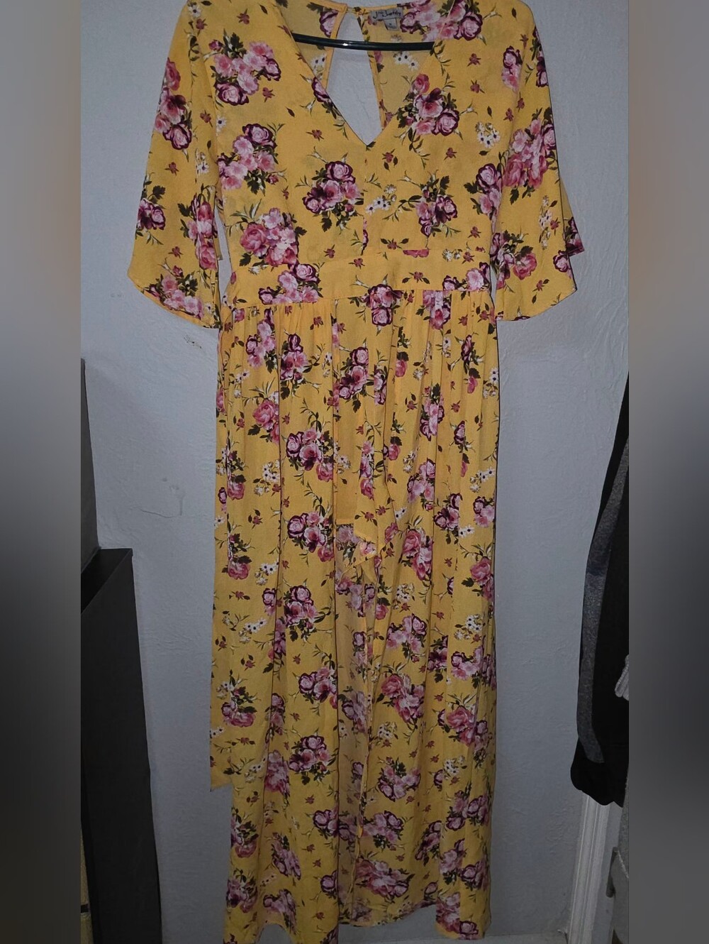 J for Justify Yellow Floral V-Neck Maxi Dress